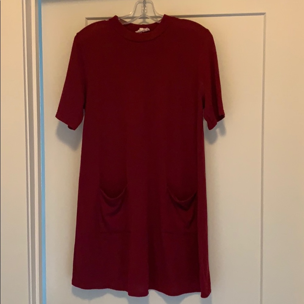 burgundy Vestique t-shift dress